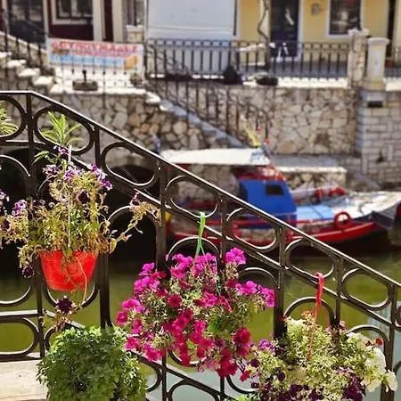 Voltos Cozy Lefkimmi (Corfu)